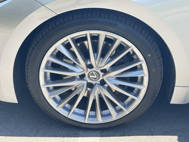 Used 2023 Lexus IS 300 w/ Premium Package RWD image 38