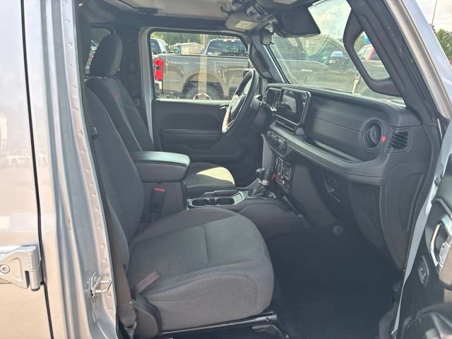 Used 2024 Jeep Wrangler Unlimited Rubicon AWD/4WD image 61