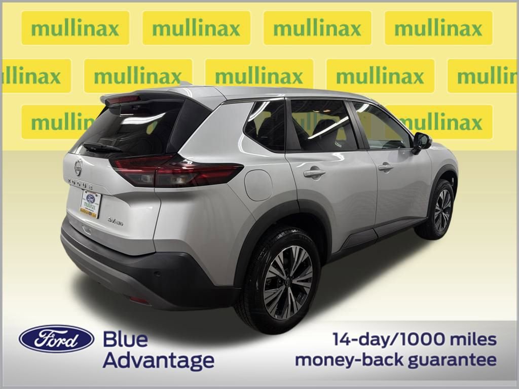 Used 2022 Nissan Rogue SV image 5