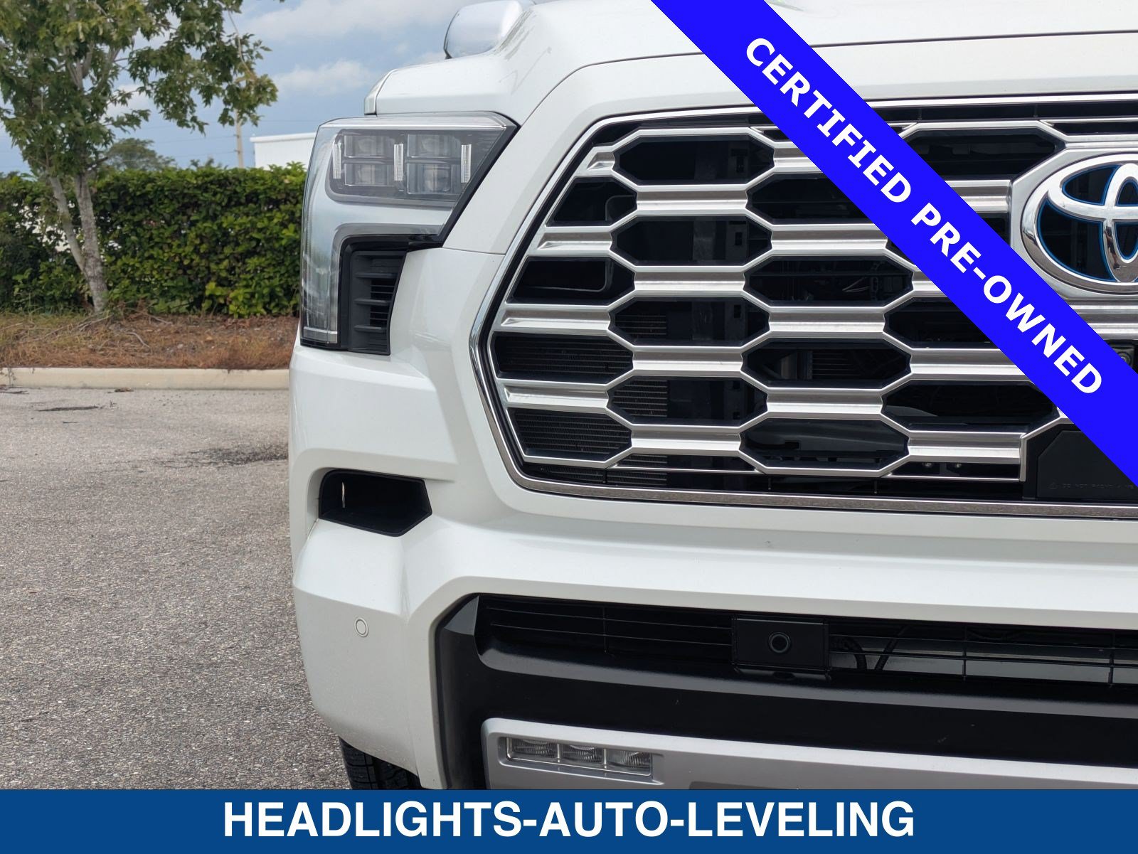 Used 2024 Toyota Sequoia Capstone AWD/4WD image 10