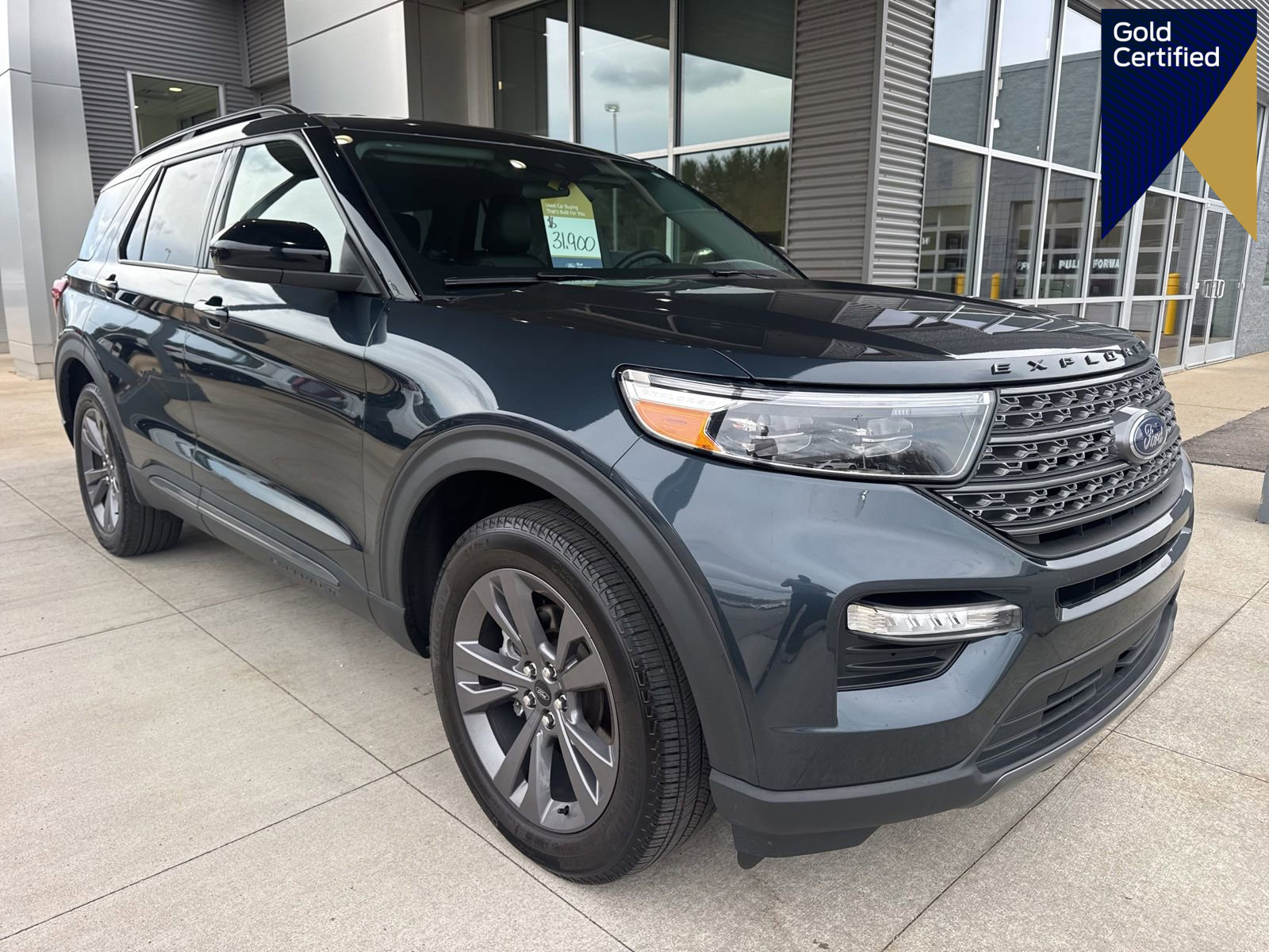 Certified 2023 Ford Explorer XLT w/ Equipment Group 202A