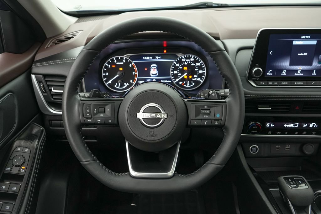 Used 2023 Nissan Rogue SV w/ SV Premium B Package AWD/4WD image 13
