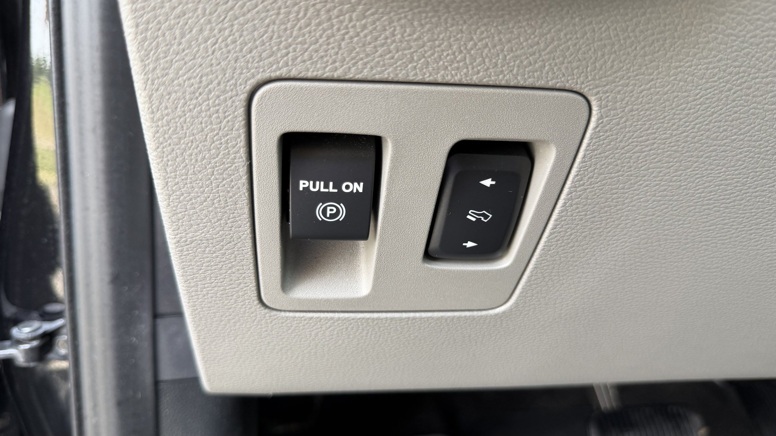 Certified 2019 Ford F150 XLT w/ Equipment Group 302A Luxury AWD/4WD image 25