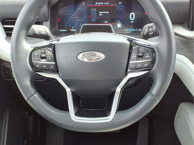 Certified 2025 Ford Explorer Platinum w/ LUX Leather Package AWD/4WD image 12