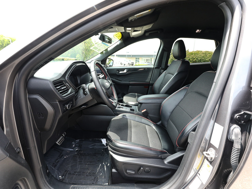 Certified 2024 Ford Escape ST-Line w/ Tech Pack #1 AWD/4WD image 12