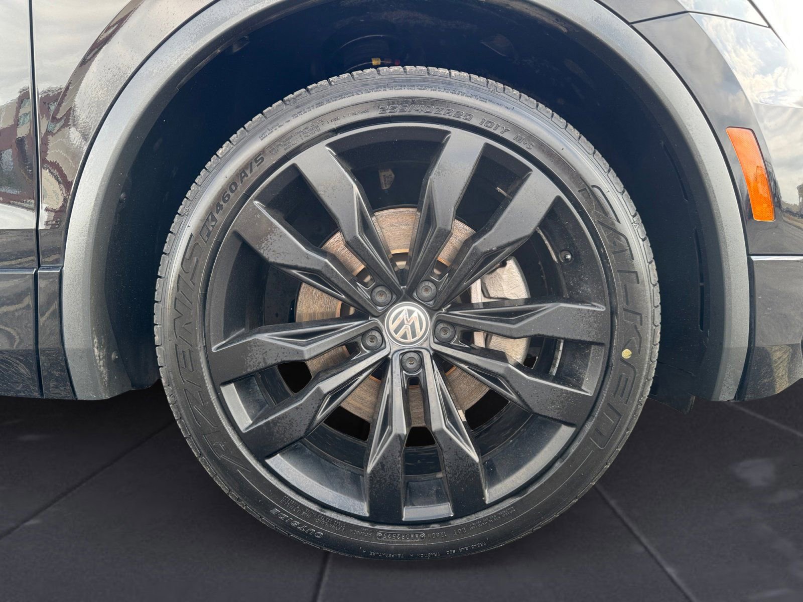 Used 2020 Volkswagen Tiguan SE R-Line image 14