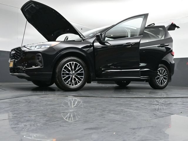 Certified 2024 Ford Escape ST-Line Select w/ Class II Trailer Tow Package AWD/4WD image 49