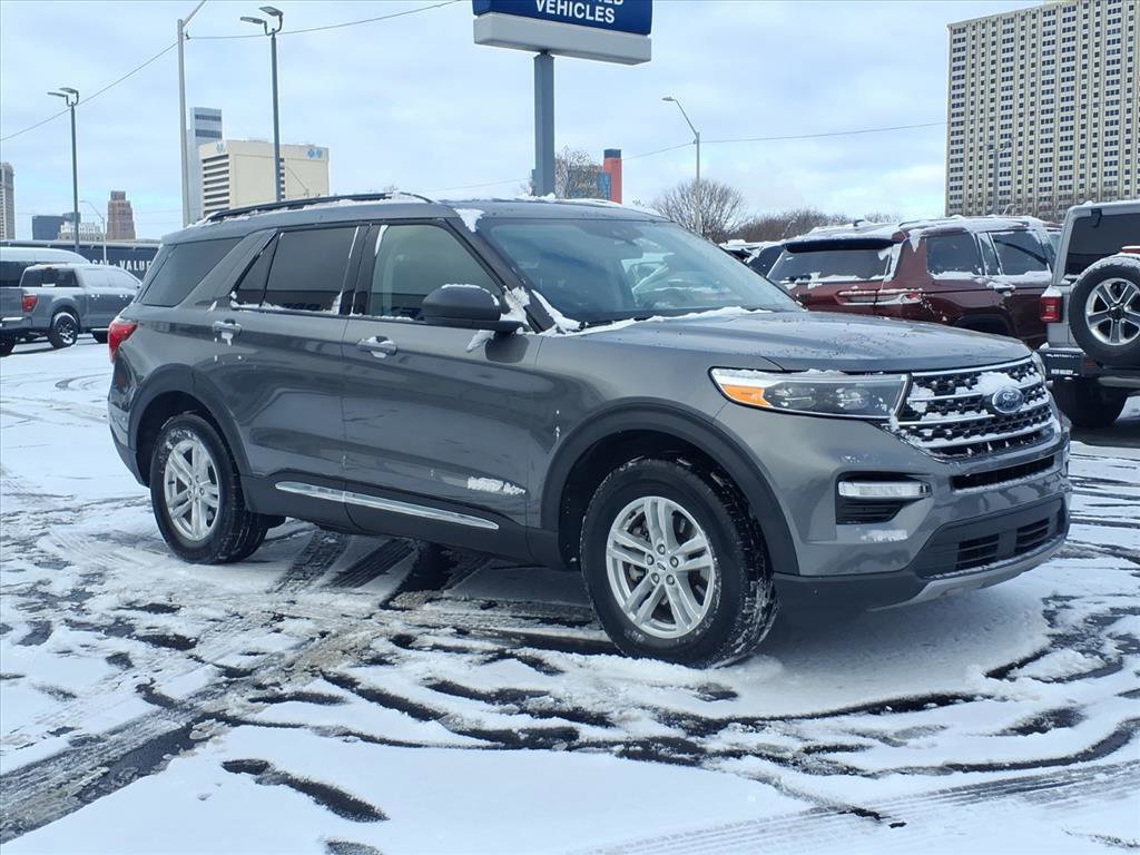 Certified 2023 Ford Explorer XLT w/ Equipment Group 202A image 5