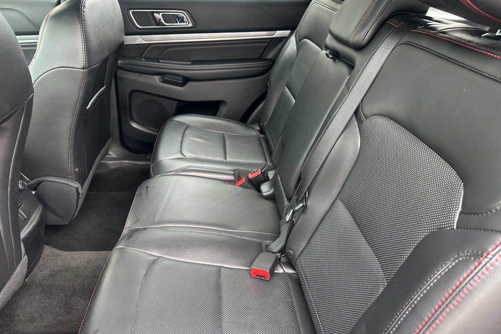 Certified 2018 Ford Explorer Sport AWD/4WD image 11