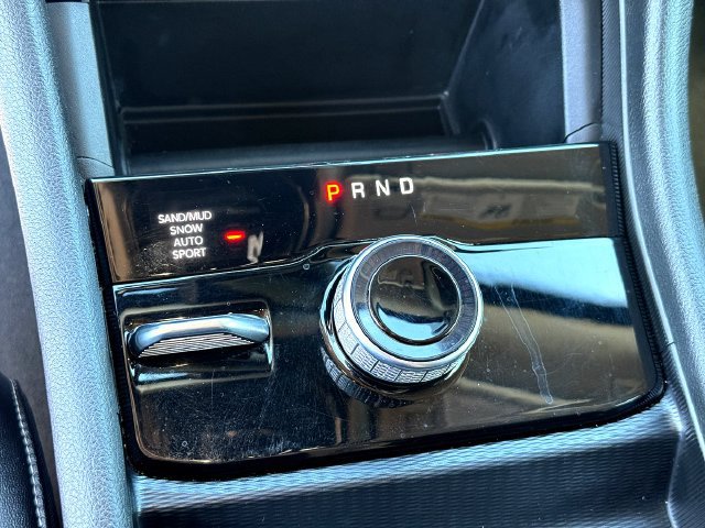 Used 2024 Jeep Grand Cherokee L Limited AWD/4WD image 19