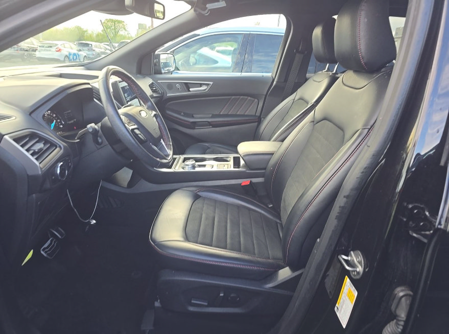 Certified 2024 Ford Edge ST-Line AWD/4WD image 5