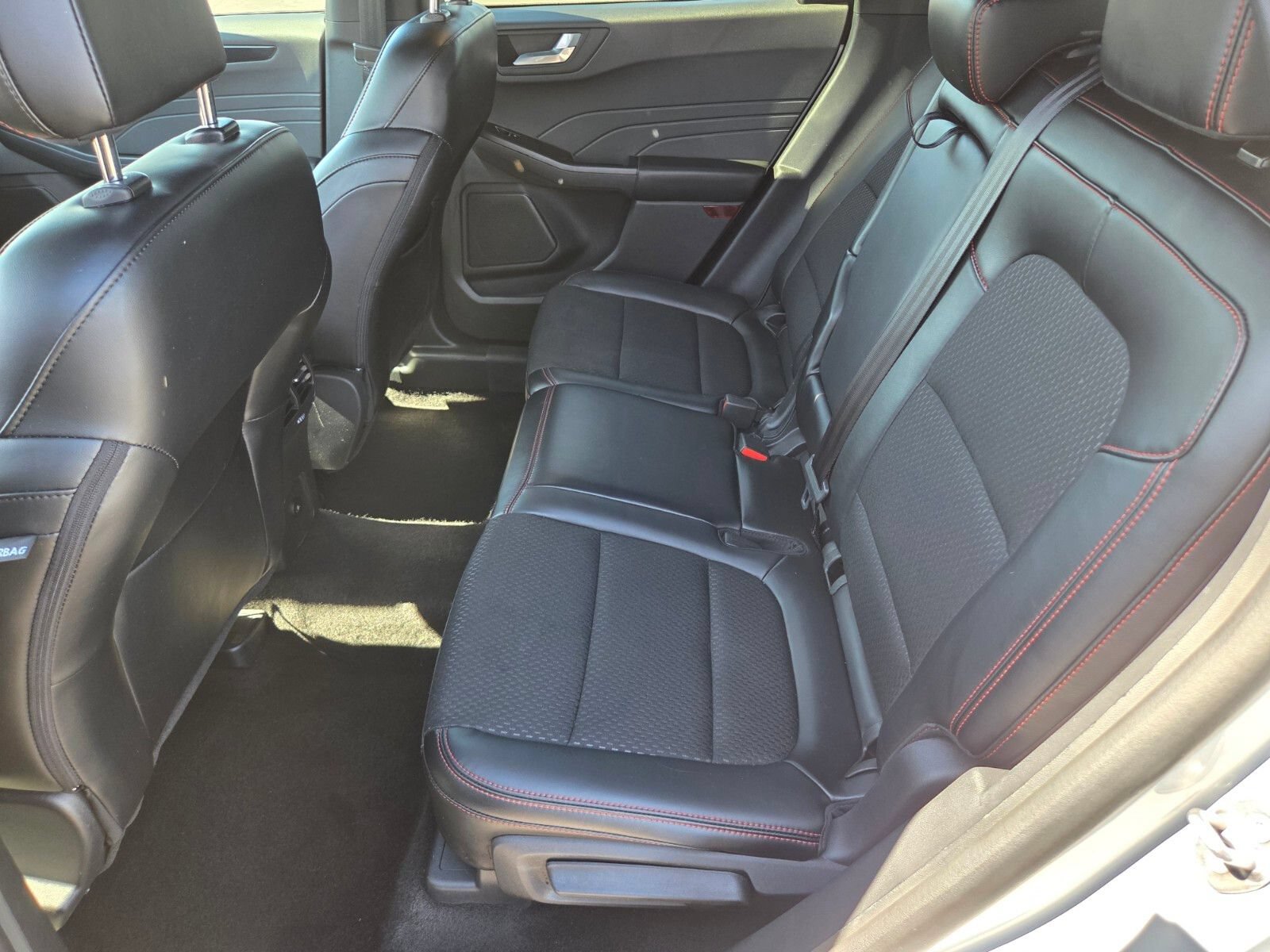 Certified 2025 Ford Escape ST-Line FWD image 11
