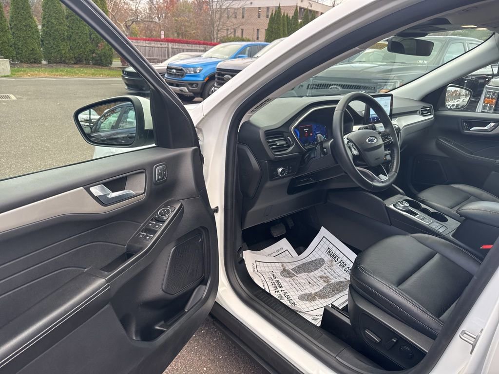 Certified 2022 Ford Escape SEL w/ Technology Package image 12