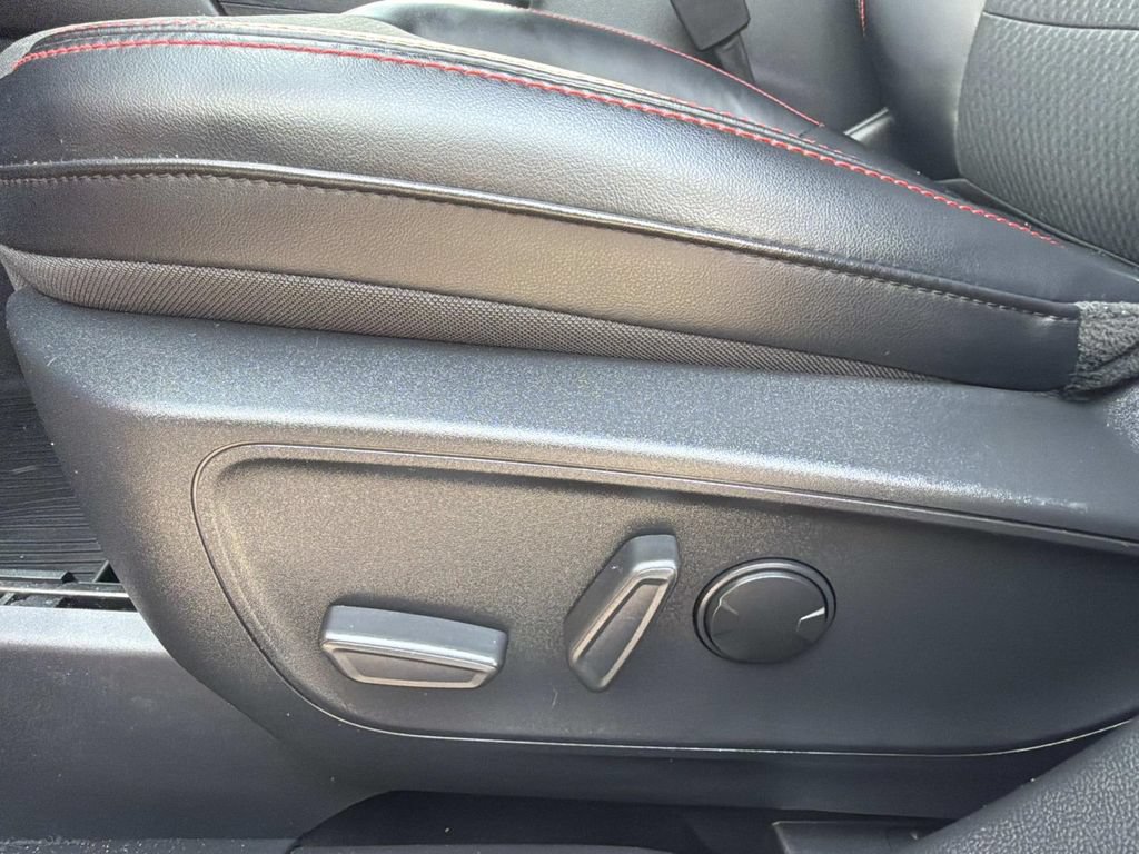 Certified 2023 Ford Escape ST-Line Select w/ Tech Pack #2 AWD/4WD image 14