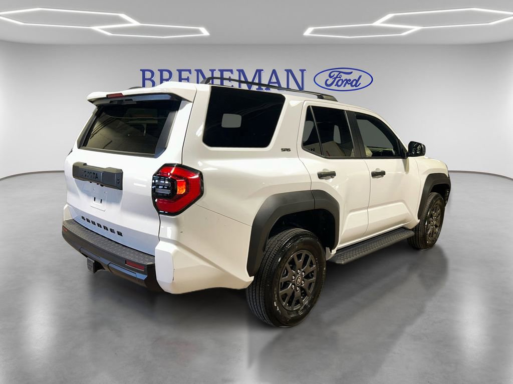 Used 2025 Toyota 4Runner SR5 AWD/4WD image 7