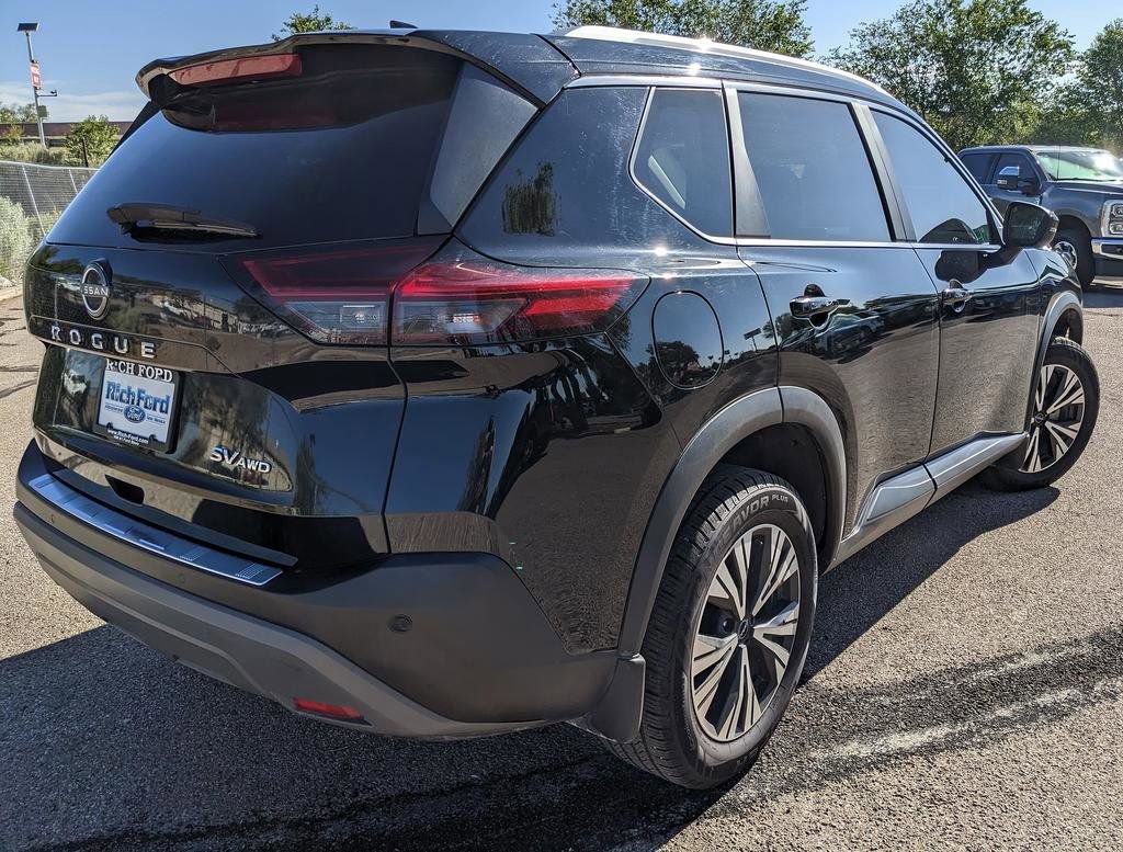 Used 2023 Nissan Rogue SV w/ SV Premium Package AWD/4WD image 3