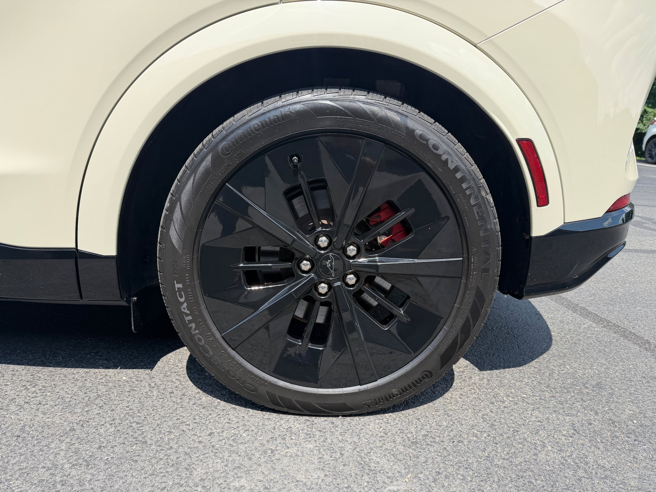 Certified 2025 Ford Mustang Mach-E GT AWD/4WD image 9