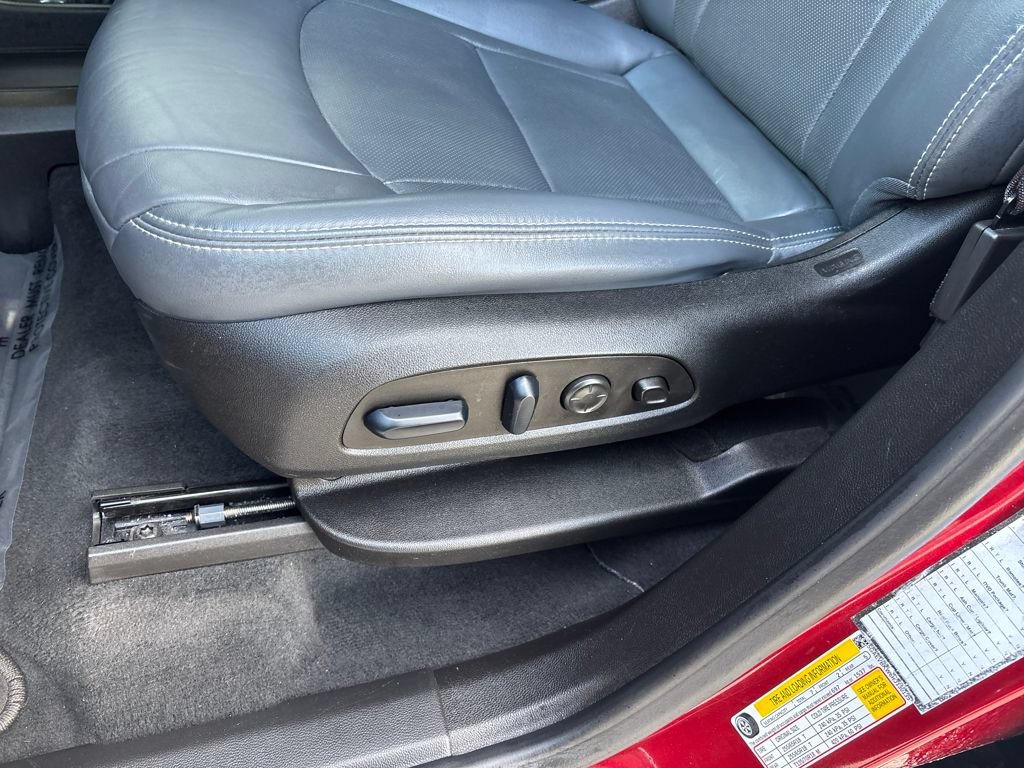 Used 2024 Buick Enclave Premium AWD/4WD image 23