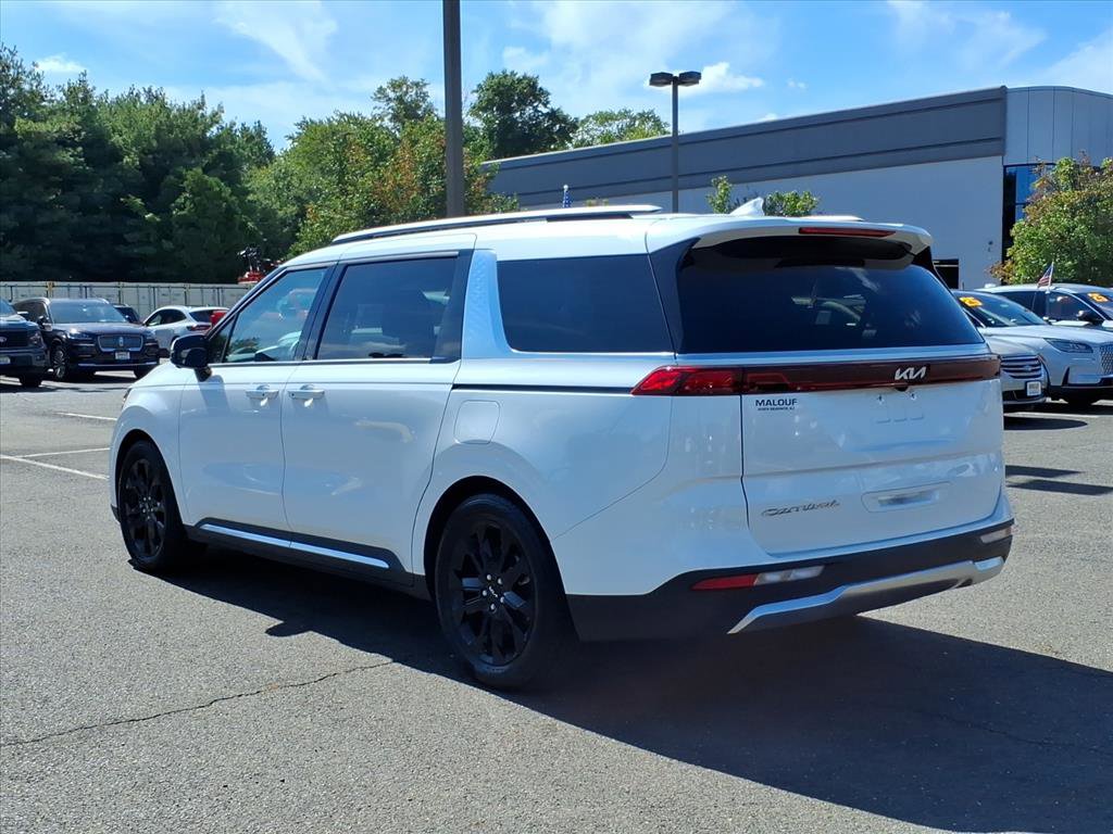 Used 2022 Kia Carnival SX Prestige image 5