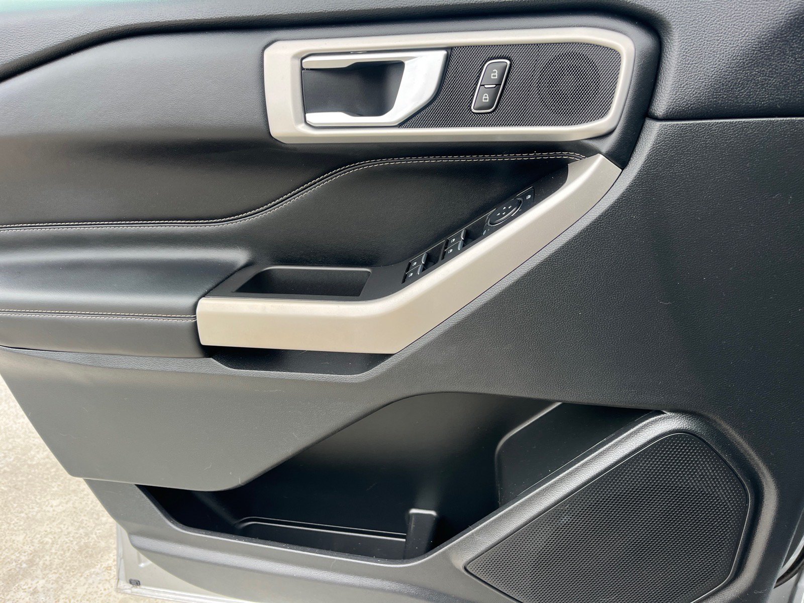 Certified 2023 Ford Explorer XLT AWD/4WD image 17