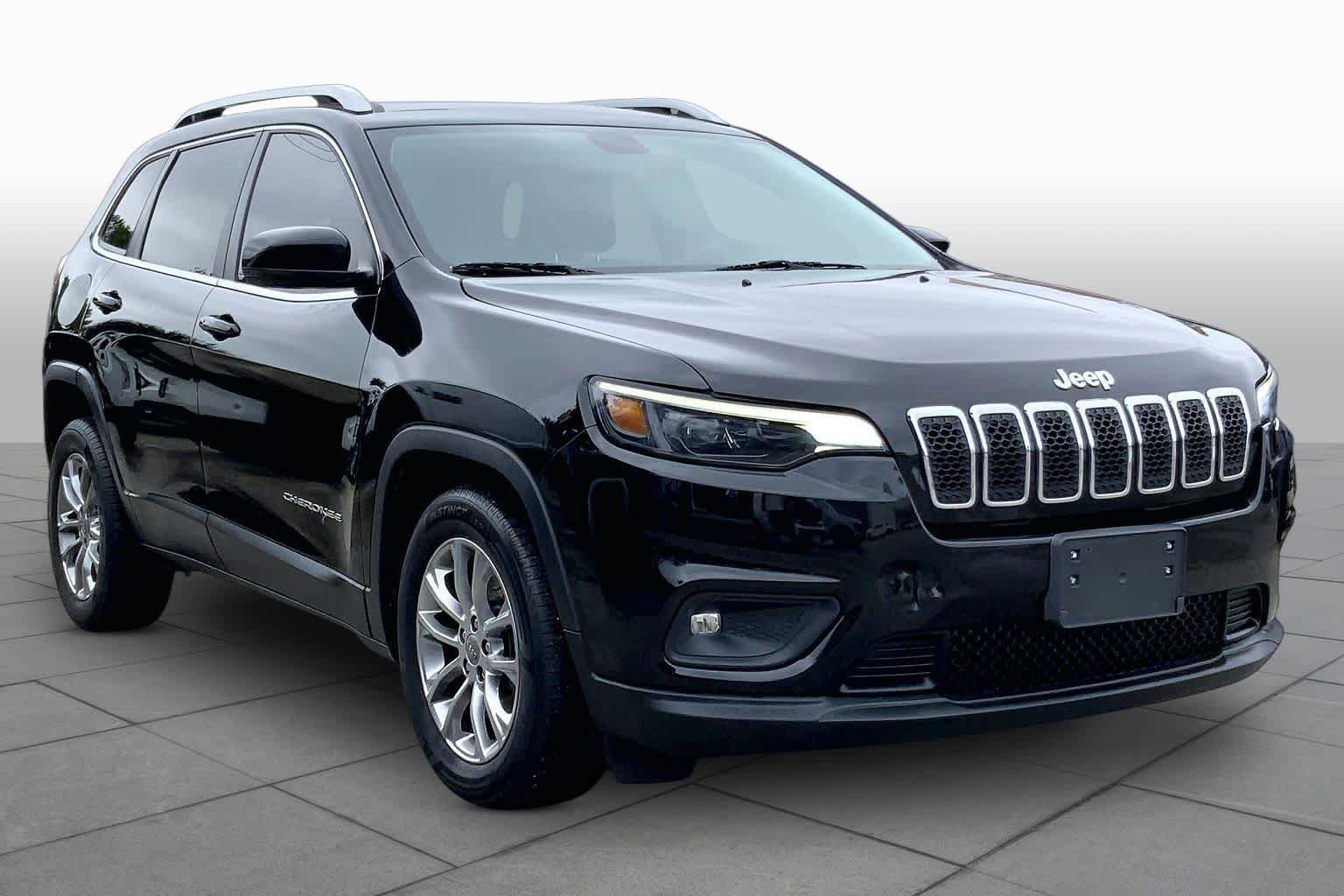 Used 2020 Jeep Cherokee Latitude Plus FWD image 3
