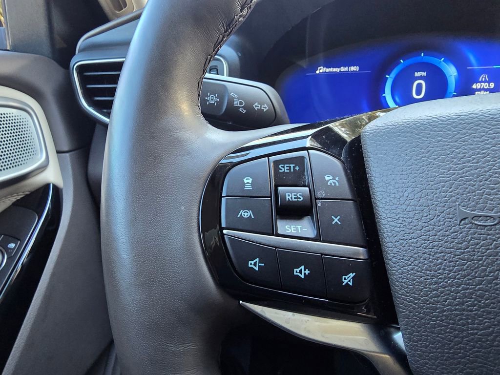 Certified 2022 Ford Explorer Platinum w/ Equipment Group 601A image 28