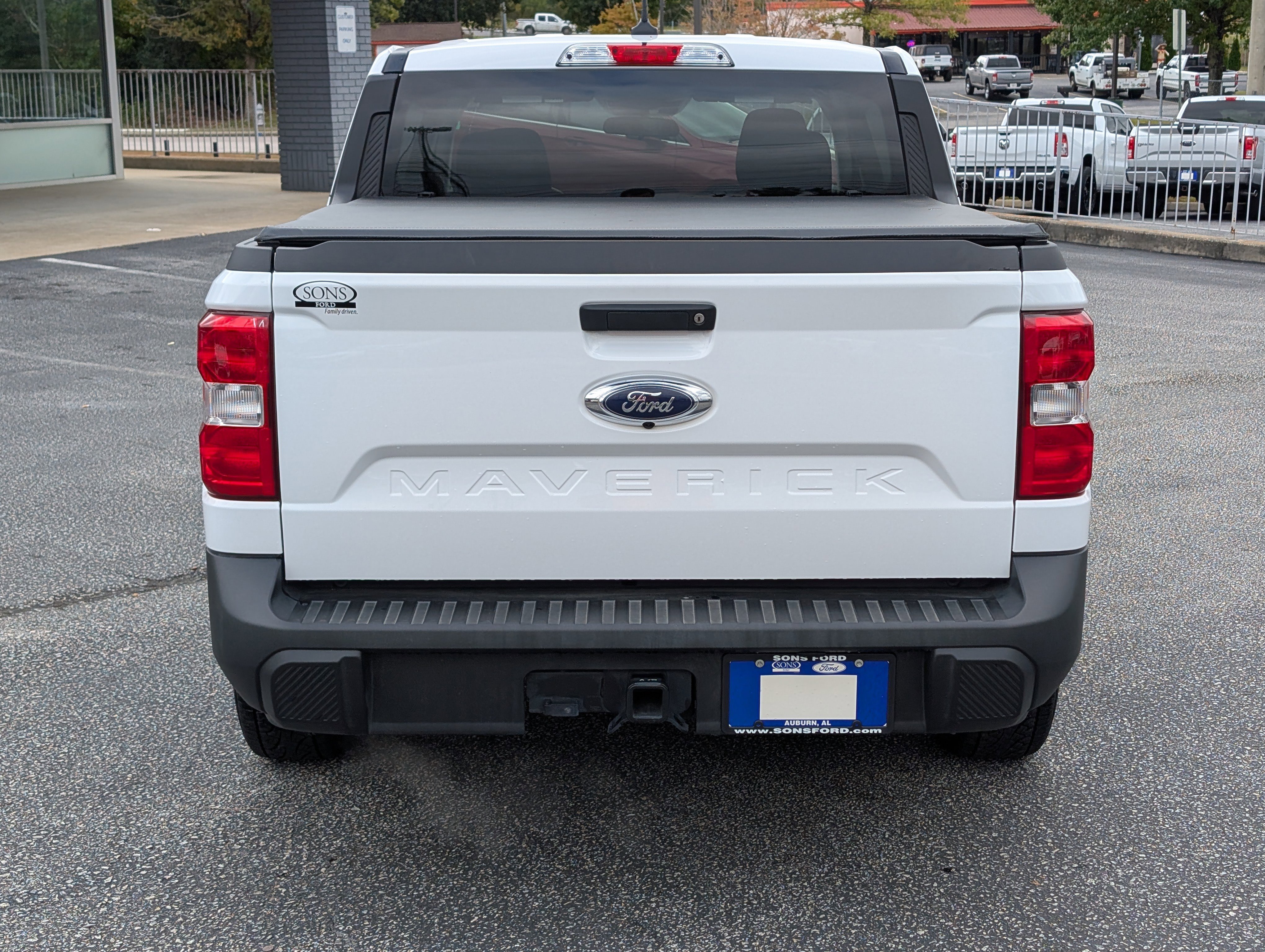 Certified 2024 Ford Maverick XLT w/ XLT Luxury Package image 11