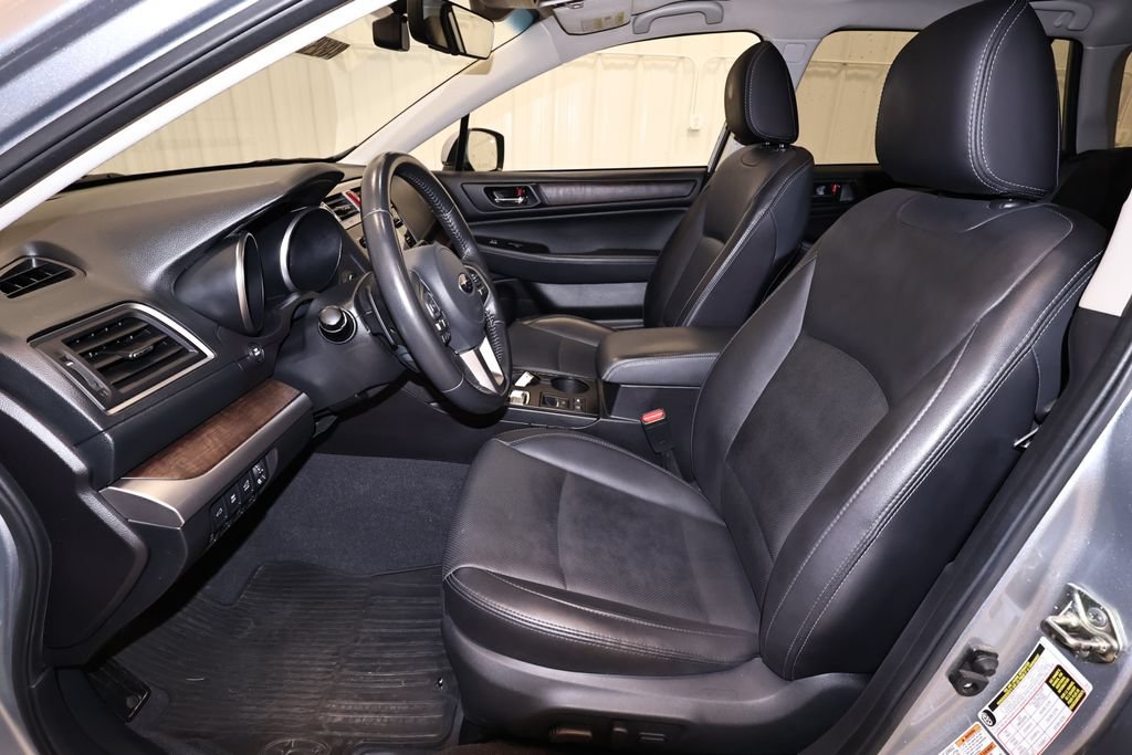 Used 2017 Subaru Outback 2.5i Limited AWD/4WD image 14