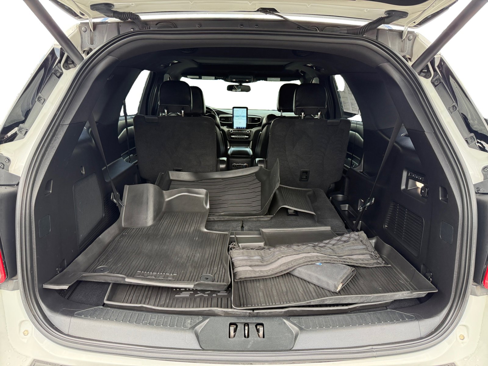Certified 2020 Ford Explorer ST w/ Premium Technology Package AWD/4WD image 17