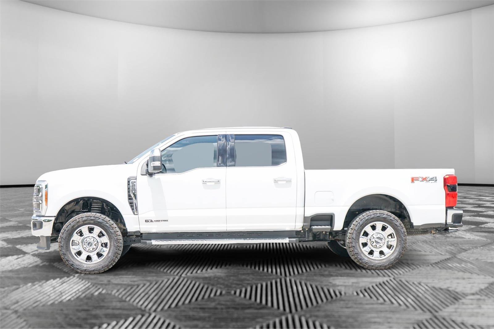 Certified 2023 Ford F250 Lariat w/ Chrome Package AWD/4WD image 7