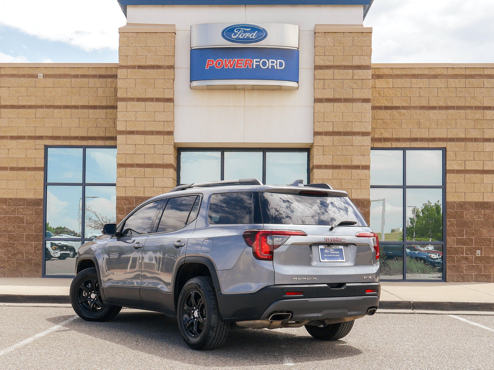 Used 2020 GMC Acadia AT4 w/ Driver Alert Package II AWD/4WD image 8