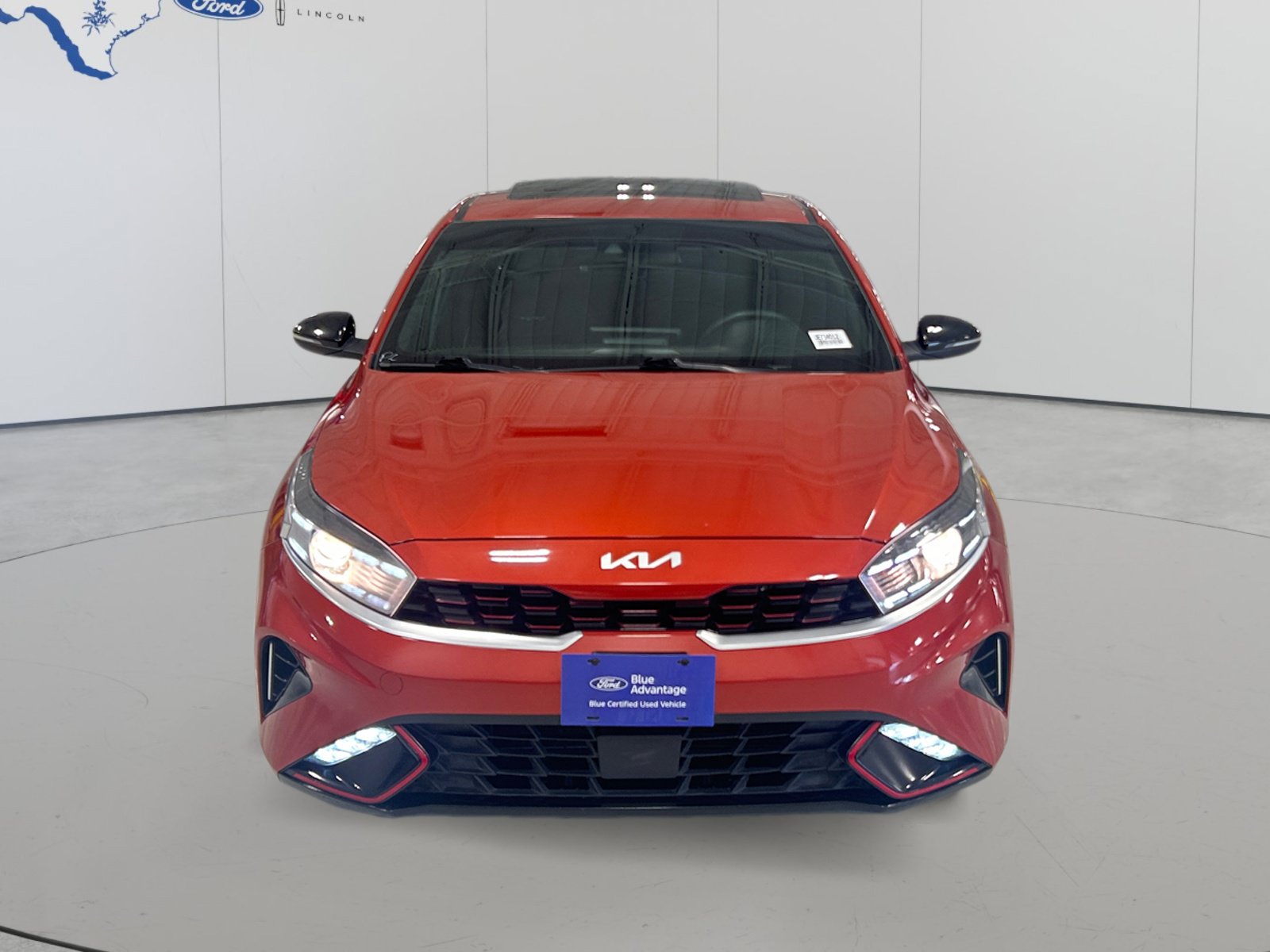 Used 2024 Kia Forte GT-Line w/ GT-Line Premium Package FWD image 2