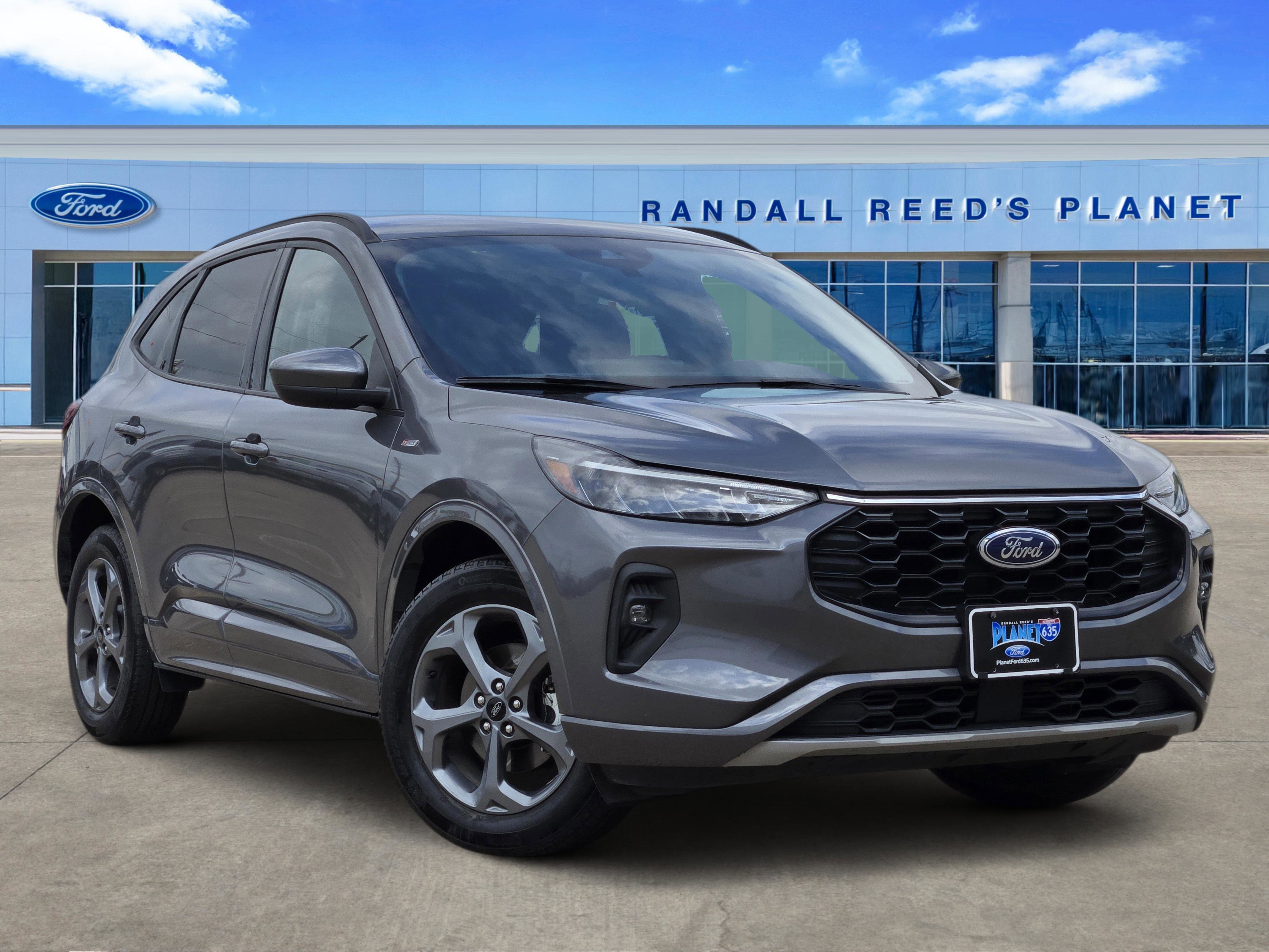 Certified 2023 Ford Escape ST-Line Select w/ Tech Pack #1 AWD/4WD image 5