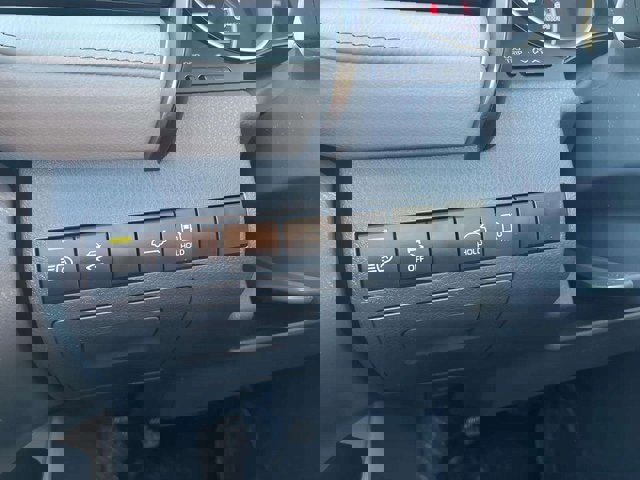 Used 2023 Toyota Camry LE image 22