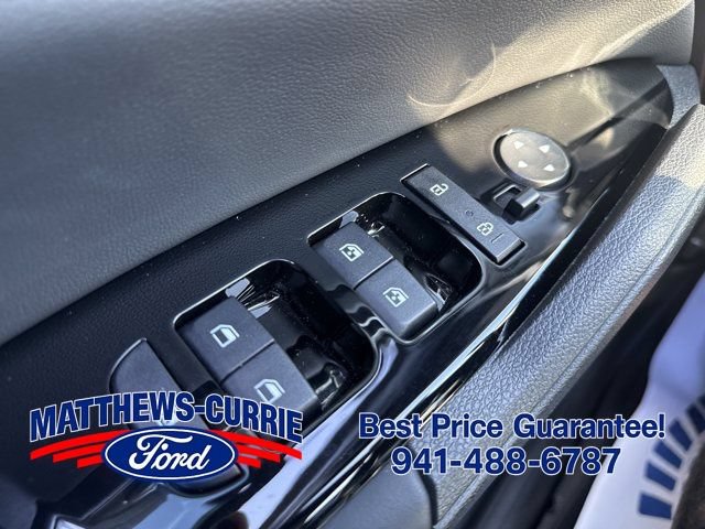 Used 2025 Kia Sportage EX FWD image 24