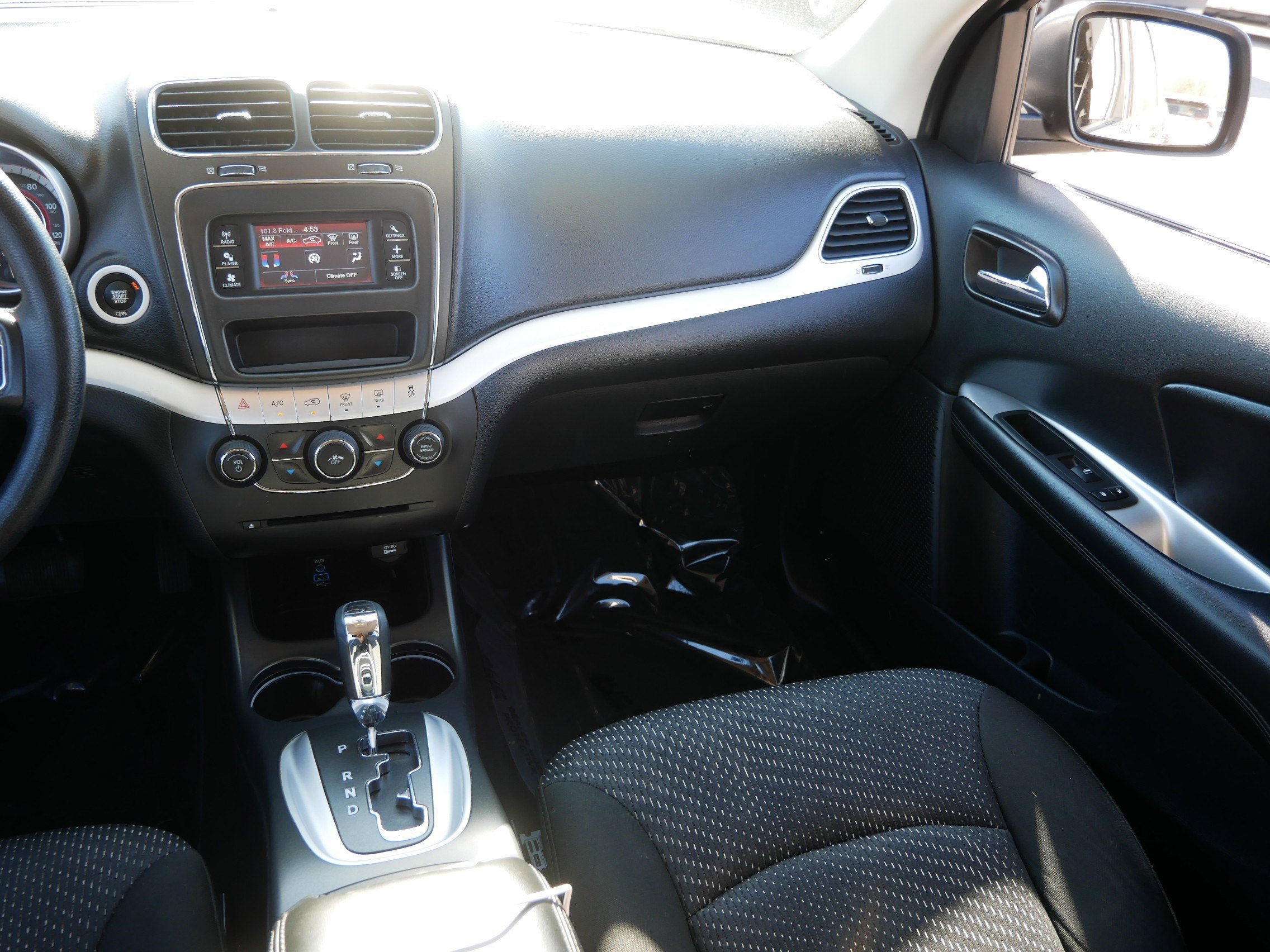 Used 2020 Dodge Journey SE w/ Blacktop Package FWD image 11