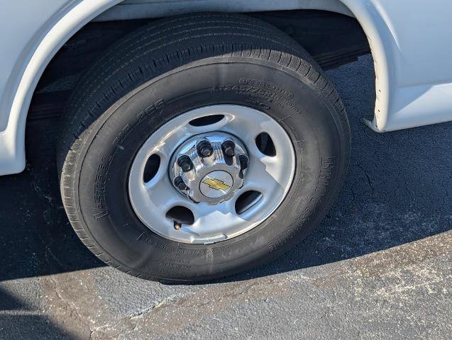 Used 2025 Chevrolet Express 3500 LT w/ LT Preferred Equipment Group RWD image 25