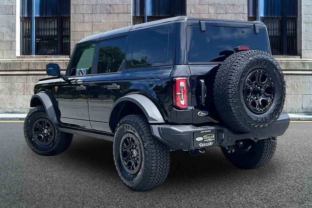 Certified 2025 Ford Bronco Badlands w/ Sasquatch Package AWD/4WD image 10