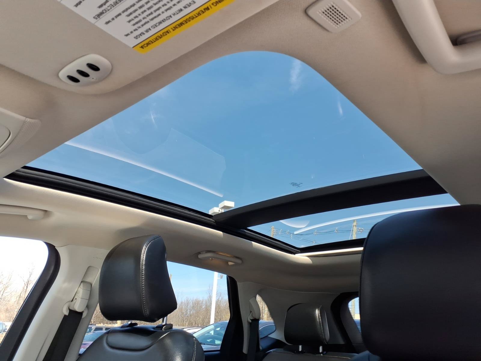 Certified 2022 Ford Edge SEL w/ Convenience Package AWD/4WD image 25
