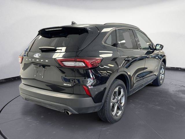 Certified 2025 Ford Escape ST-Line Select AWD/4WD image 8