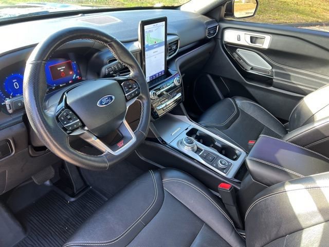 Certified 2023 Ford Explorer ST w/ Equipment Group 401A image 18