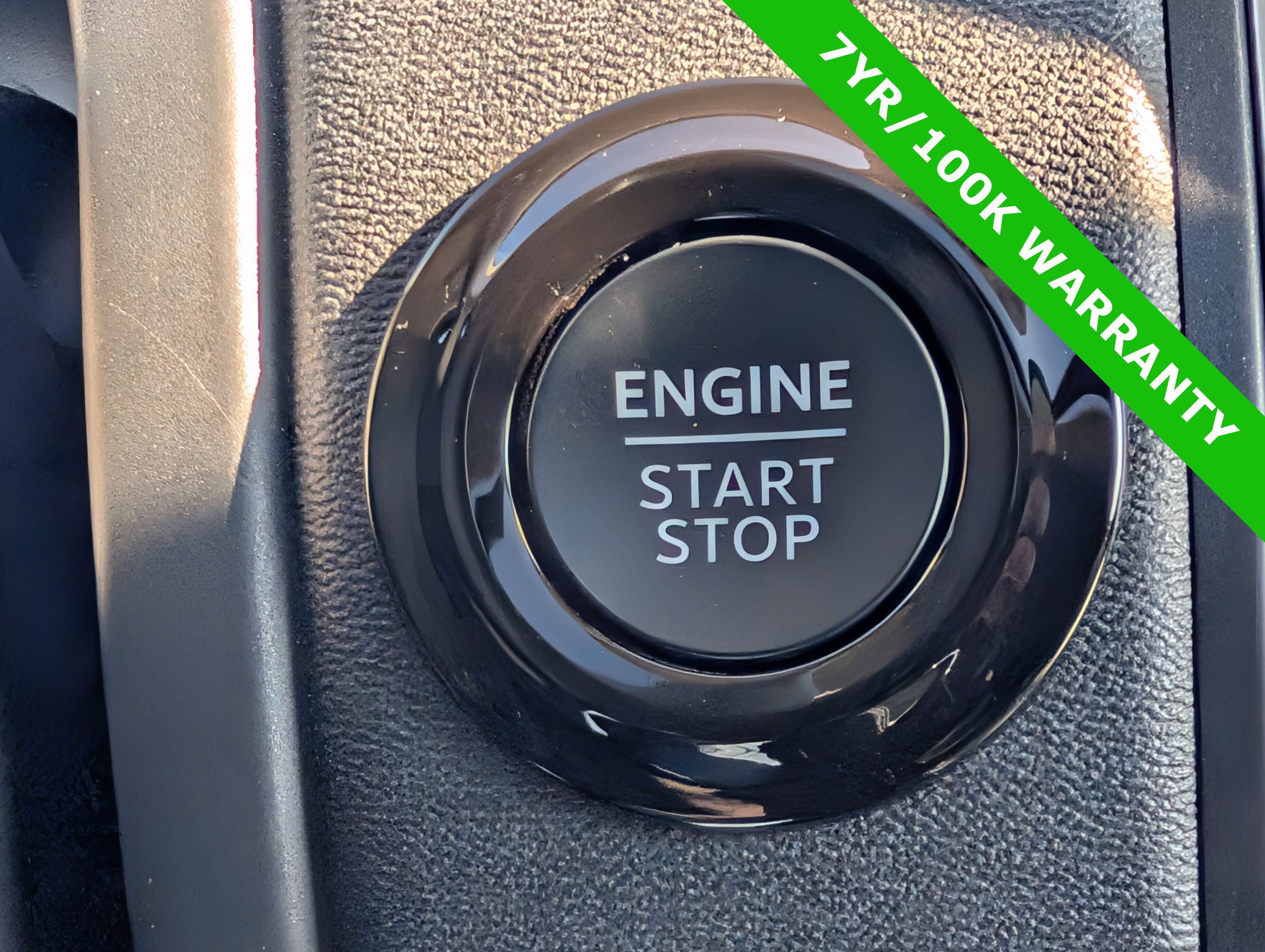 Certified 2025 Ford Expedition Active image 38