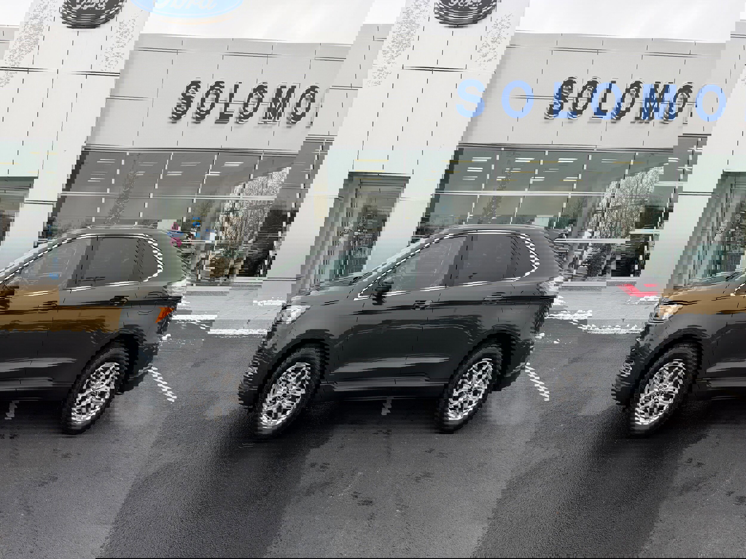 Certified 2024 Ford Edge SEL w/ Convenience Package image 6