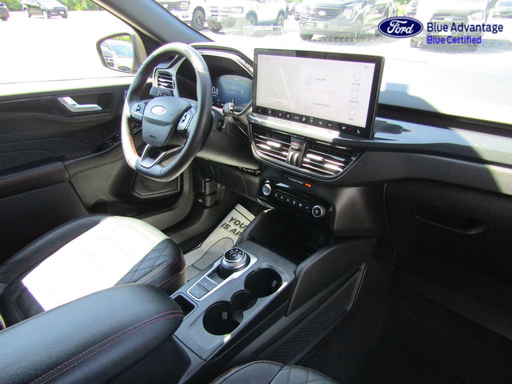 Certified 2023 Ford Escape ST-Line Elite w/ Premium Technology Package AWD/4WD image 23