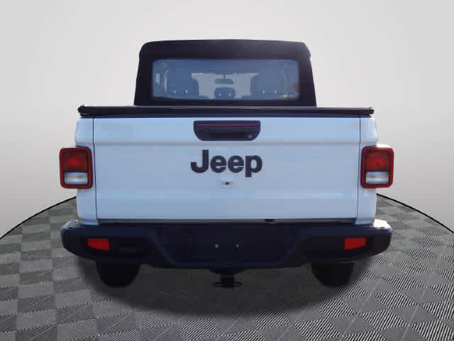 Used 2024 Jeep Gladiator Sport AWD/4WD image 3
