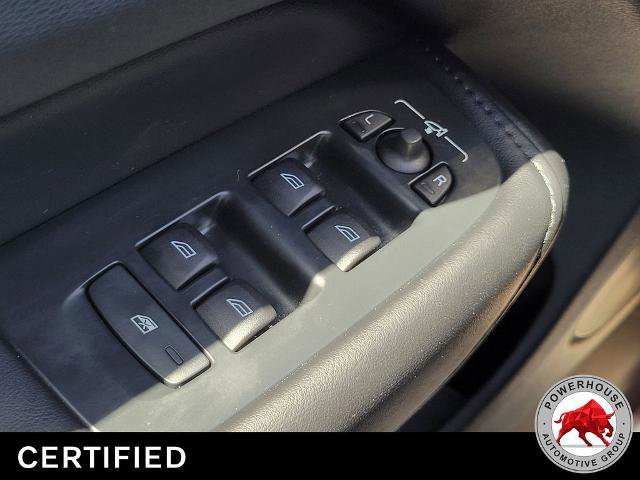 Used 2024 Volvo XC60 B5 Core AWD/4WD image 30