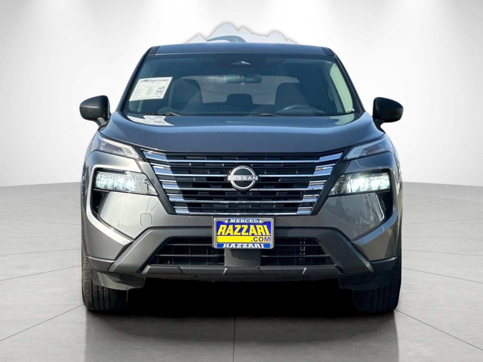 Used 2024 Nissan Rogue S image 8