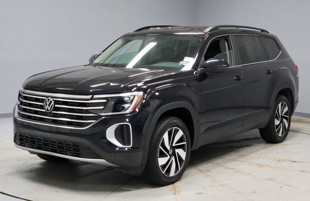 Used 2025 Volkswagen Atlas SE FWD image 7