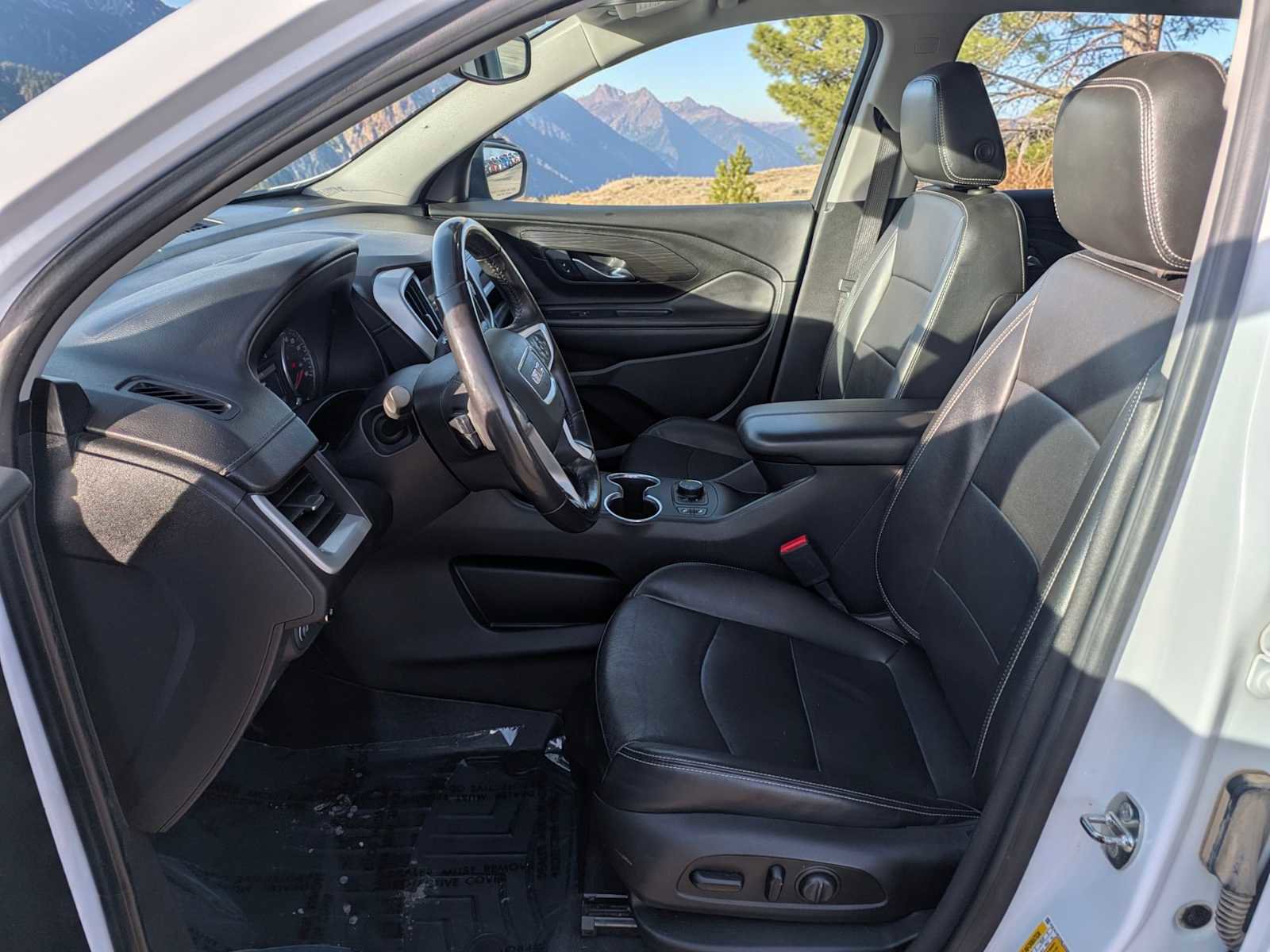 Used 2022 GMC Terrain SLT AWD/4WD image 12