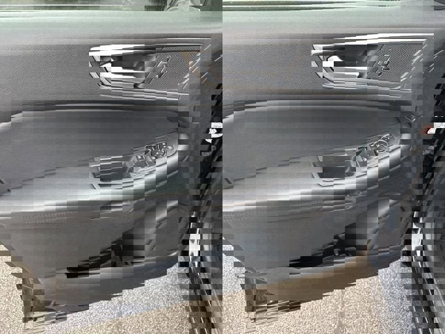 Certified 2024 Ford Edge SEL image 12